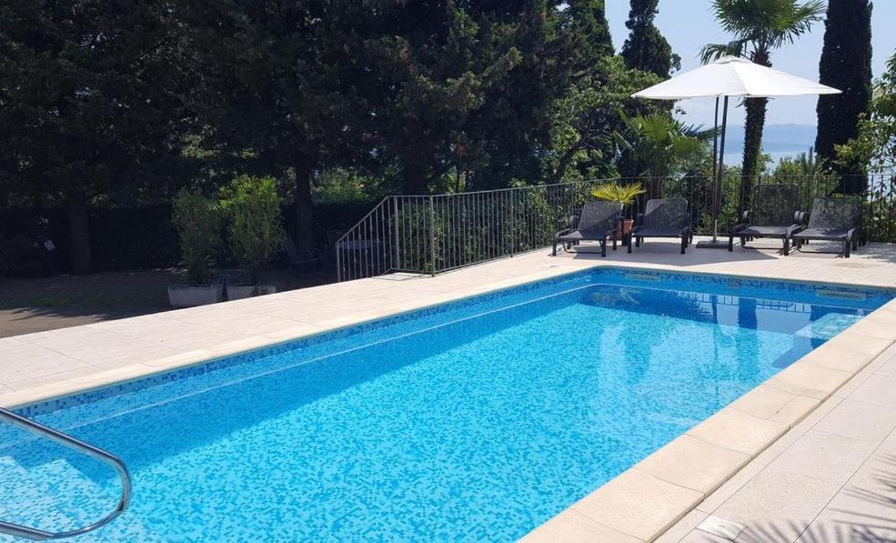 Apartment All For You - With A Swimming Pool オパティヤ エクステリア 写真